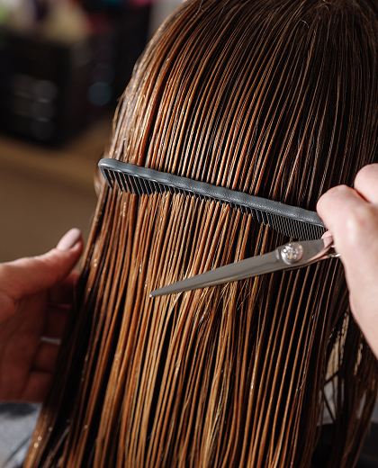 Женская прическа каскад